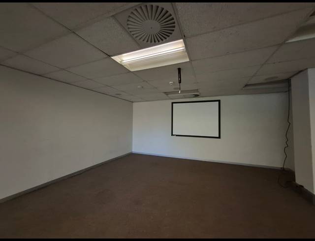 100M² OFFICE TO LET IN ROSEBANK
